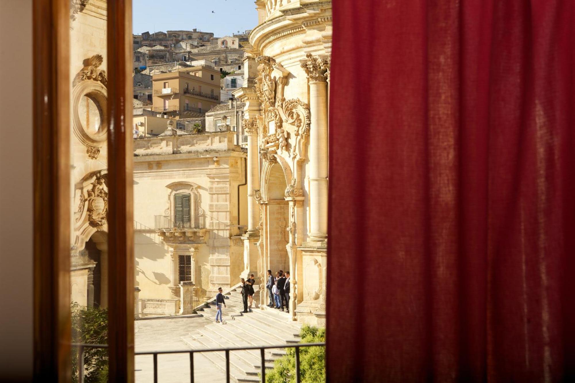 Le Stanze Del Cioccolato Bed & Breakfast Modica Exterior photo